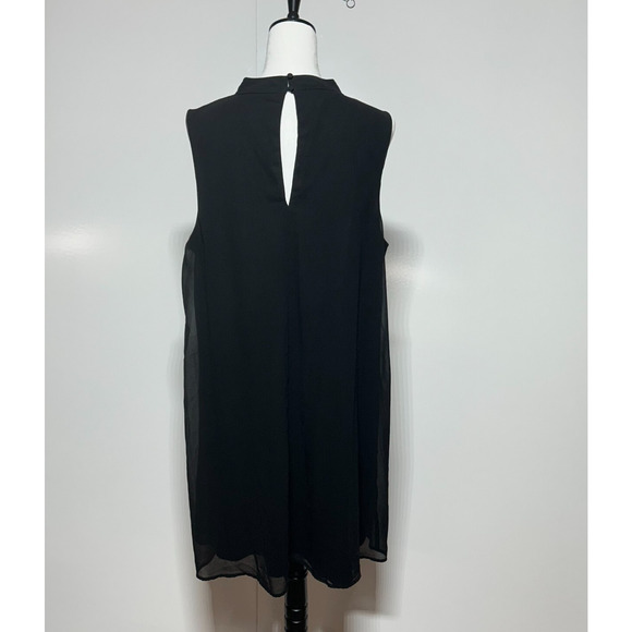 Torrid Shift Dress 1X Knee Length Black Choker Neck Back Keyhole Witchy Party - Picture 3 of 11